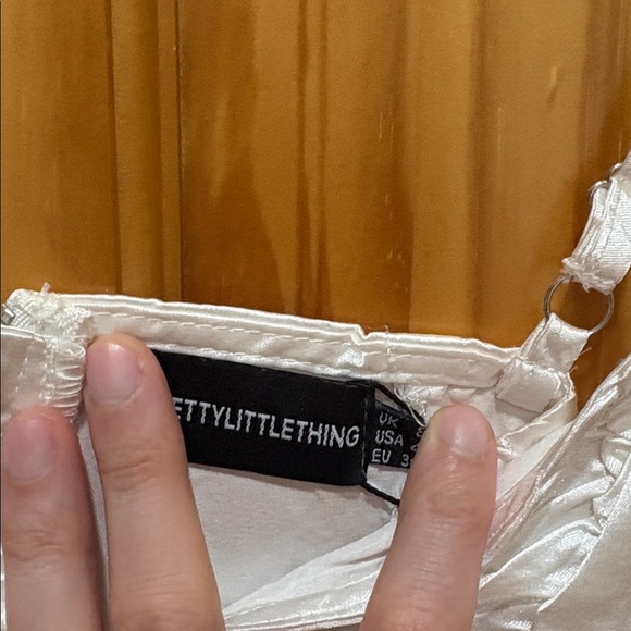 PrettyLittleThing Size 4 New With Tags White Corset Top - Picture 3 of 5